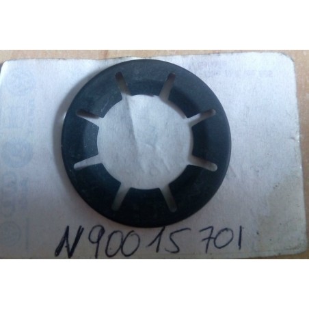 n90015701